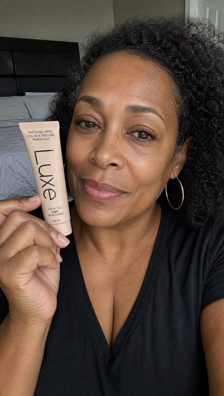 The Luxe Color Changing Foundation tube